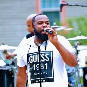 Meet your Posher, Troy